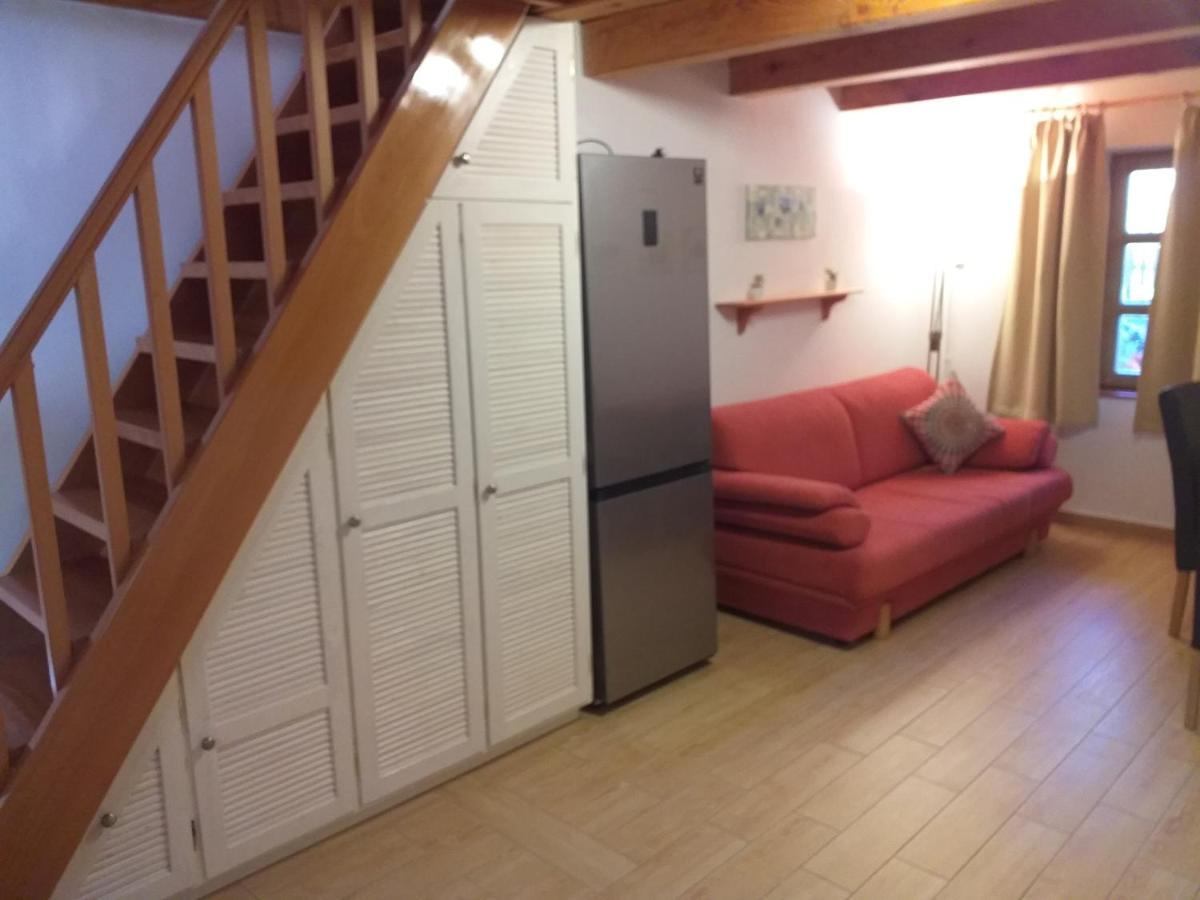 Mezes-kucko Apartment Tihany